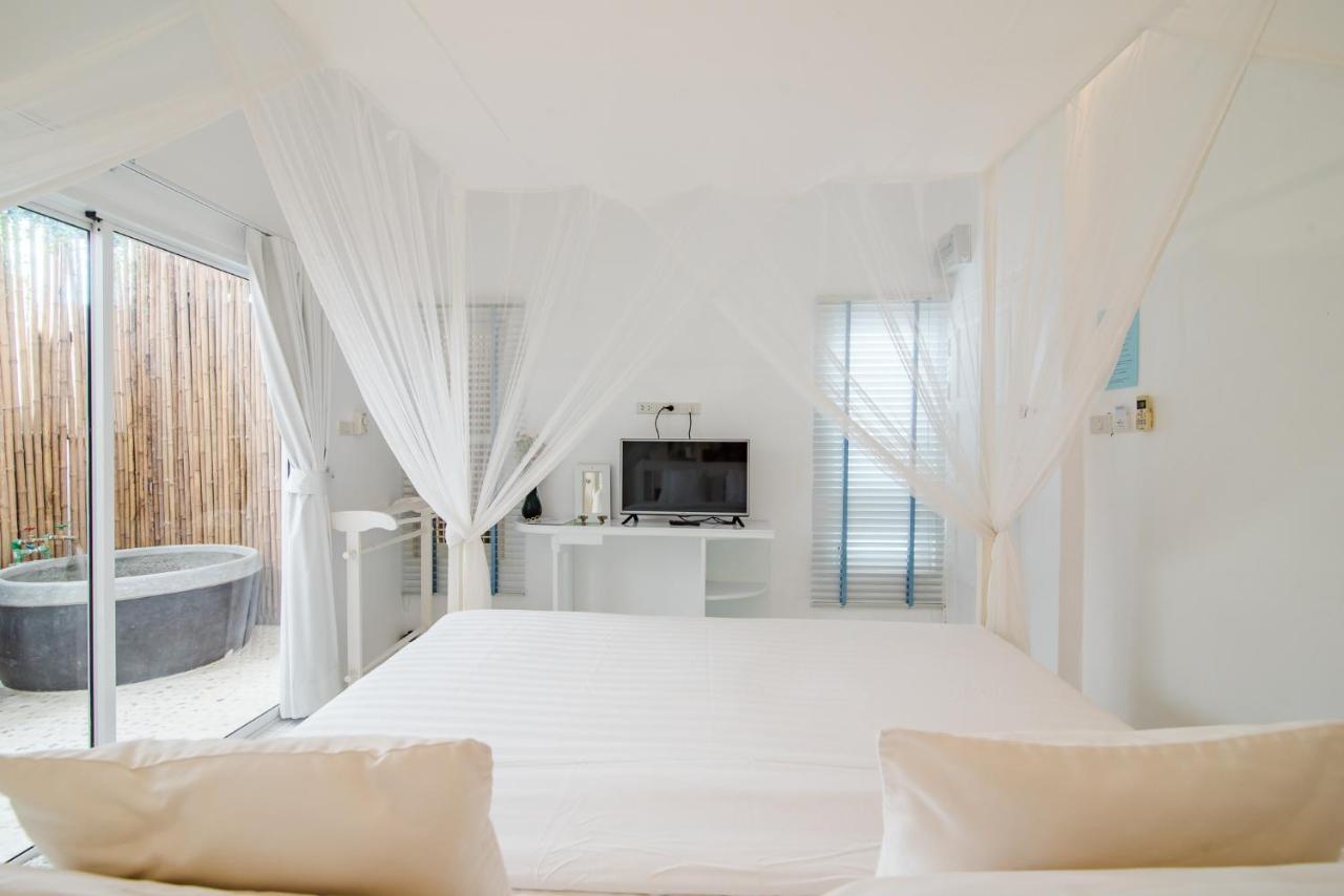 Baan Kangmung Hua Hin On The Beach Екстер'єр фото