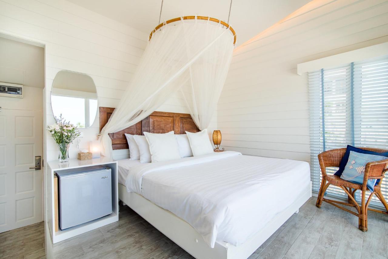 Baan Kangmung Hua Hin On The Beach Екстер'єр фото